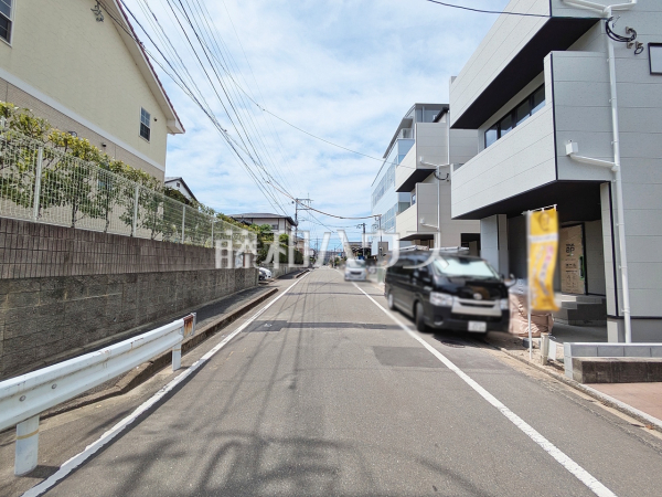 接道状況および現場風景 【福岡市博多区光丘町3丁目】 接道状況および現場風景 【福岡市博多区光丘町3丁目】