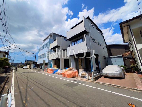 現場風景 【福岡市博多区光丘町3丁目】 現場風景 【福岡市博多区光丘町3丁目】