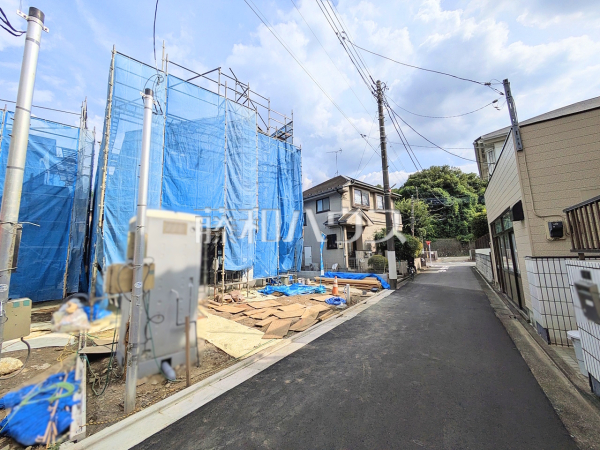 接道状況および現場風景 【三鷹市新川4丁目】 接道状況および現場風景 【三鷹市新川4丁目】