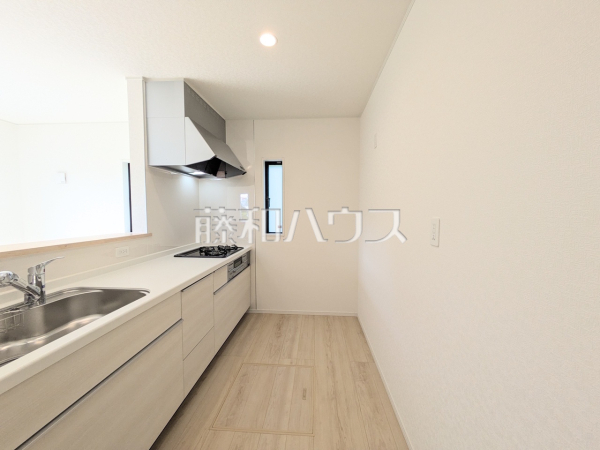 2号棟 キッチン 【浦添市西原2丁目】 2号棟 キッチン 【浦添市西原2丁目】
