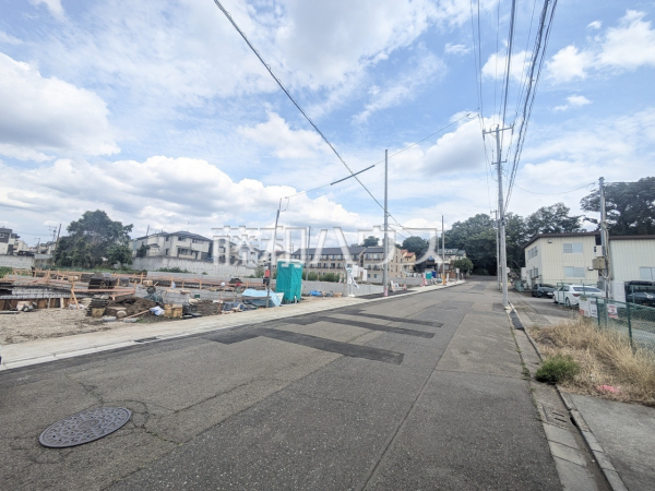 接道状況および現場風景 【清瀬市中里6丁目】 接道状況および現場風景 【清瀬市中里6丁目】