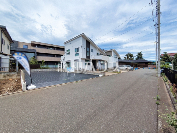 接道状況および現場風景 【清瀬市野塩1丁目】 物件の事、諸費用の事など、小さな疑問もお気軽にご連絡・ご相談下さい。 接道状況および現場風景 【清瀬市野塩1丁目】 物件の事、諸費用の事など、小さな疑問もお気軽にご連絡・ご相談下さい。