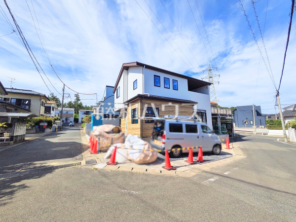 接道状況および現場風景 【福岡市東区雁の巣1丁目】 接道状況および現場風景 【福岡市東区雁の巣1丁目】