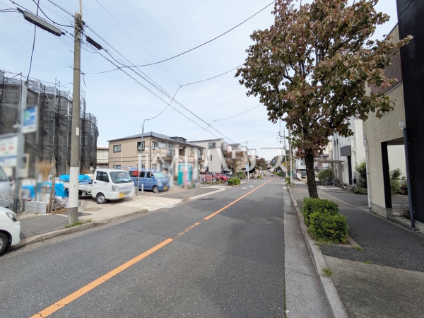 接道状況および現場風景 【練馬区平和台1丁目】 接道状況および現場風景 【練馬区平和台1丁目】