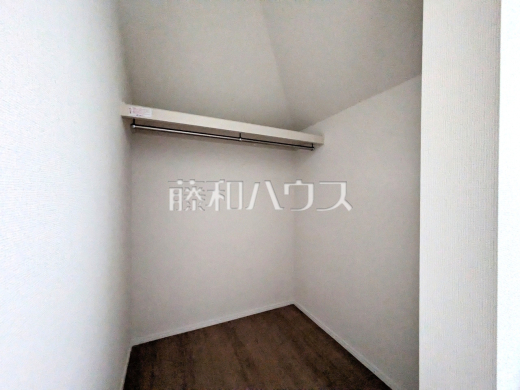 ウォークインクローゼット 【豊島区長崎6丁目】