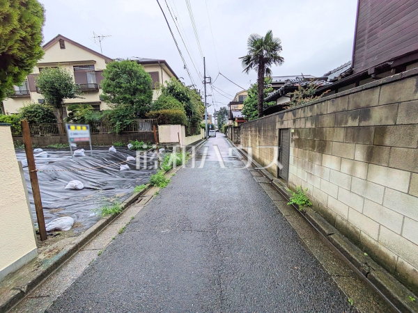 接道状況および現場風景 【世田谷区代沢5丁目】 接道状況および現場風景 【世田谷区代沢5丁目】