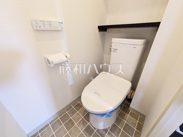 トイレ 【志木ニュータウン南の森壱番街2号棟】 トイレ 【志木ニュータウン南の森壱番街2号棟】