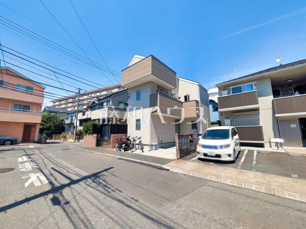 外観 【東久留米市本町3丁目】西武池袋線「東久留米」駅 徒歩10分!2017年築の中古戸建てが登場しました! 外観 【東久留米市本町3丁目】西武池袋線「東久留米」駅 徒歩10分!2017年築の中古戸建てが登場しました!