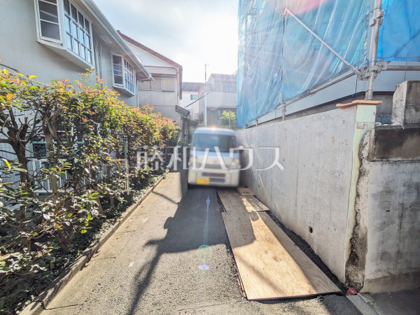 接道状況および現場風景 【中野区白鷺3丁目】 接道状況および現場風景 【中野区白鷺3丁目】