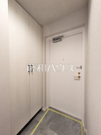玄関 【ヴィルヌーブみずほ台】 玄関 【ヴィルヌーブみずほ台】