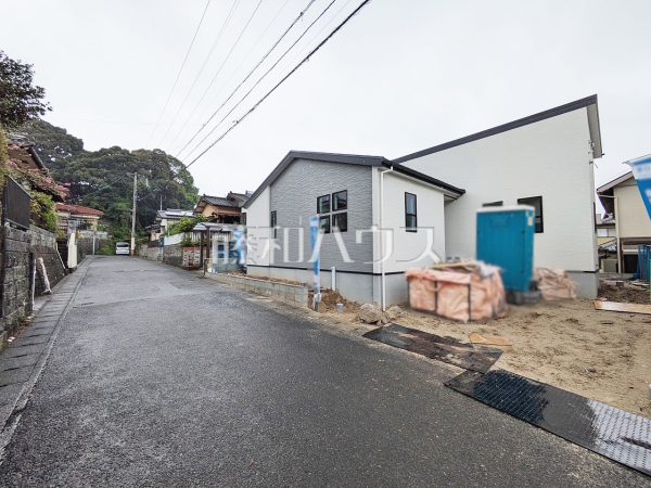 接道状況および現場風景 【福岡市早良区野芥5丁目】 接道状況および現場風景 【福岡市早良区野芥5丁目】