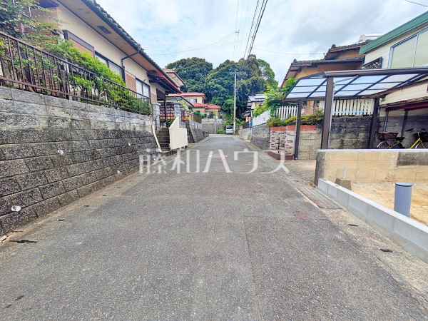 接道状況および現場風景 【福岡市早良区野芥5丁目】 接道状況および現場風景 【福岡市早良区野芥5丁目】