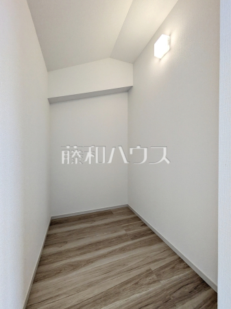 1号棟 ウォークインクローゼット 【所沢市大字上安松】 1号棟 ウォークインクローゼット 【所沢市大字上安松】