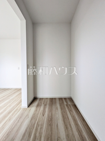 1号棟 ウォークインクローゼット 【所沢市大字上安松】 1号棟 ウォークインクローゼット 【所沢市大字上安松】