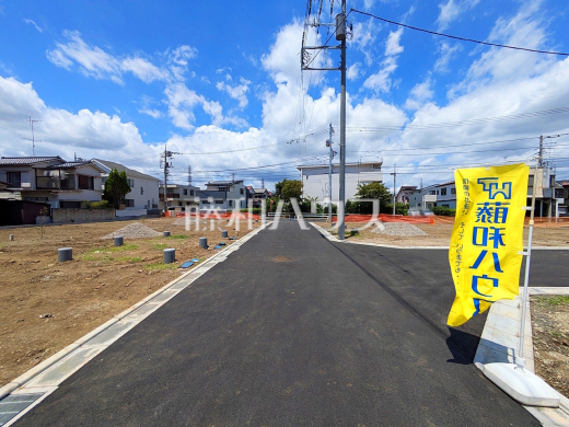 ≪接道状況≫ 豊かな陽光に包まれる全16邸の街。実際の陽当たりや周辺環境を現地で体感。 【府中市北山町 全16棟 新築分譲住宅】