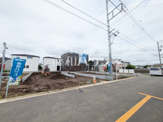 きれいに整備された敷地。これから夢の新邸がここに建ちます。 【新座市新堀2丁目】