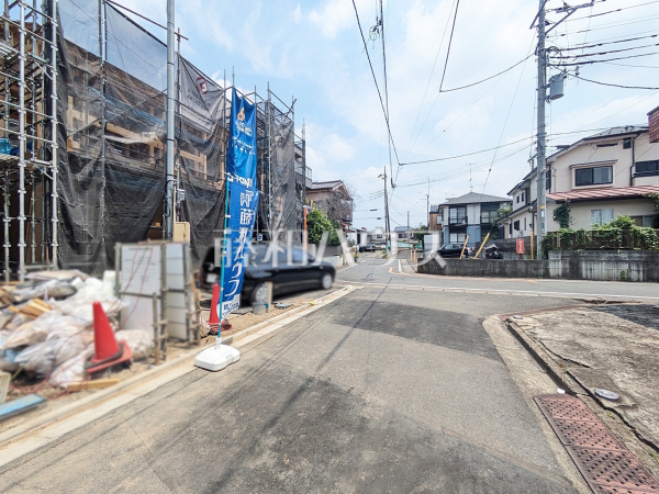 接道状況および現場風景 【志木市中宗岡1丁目】 接道状況および現場風景 【志木市中宗岡1丁目】