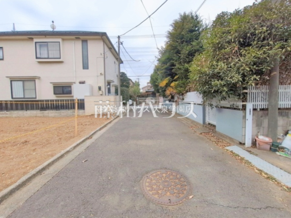 接道状況および現場風景 【練馬区大泉学園町6丁目】 接道状況および現場風景 【練馬区大泉学園町6丁目】