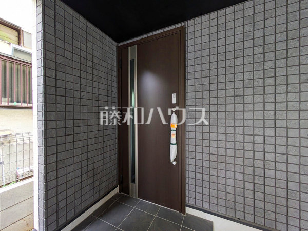 B号棟 玄関 【世田谷区赤堤4丁目】 B号棟 玄関 【世田谷区赤堤4丁目】
