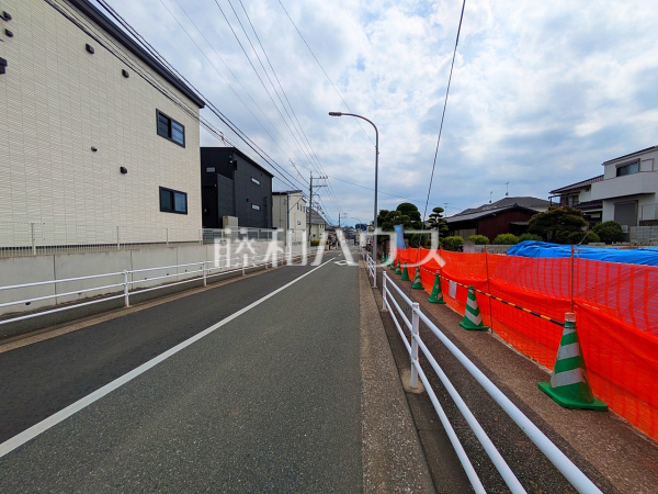 接道状況および現場風景 【福岡市東区舞松原2丁目】 接道状況および現場風景 【福岡市東区舞松原2丁目】