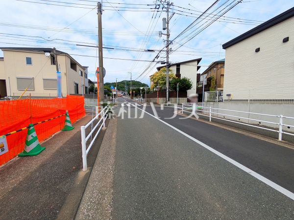 接道状況および現場風景 【福岡市東区舞松原2丁目】 接道状況および現場風景 【福岡市東区舞松原2丁目】
