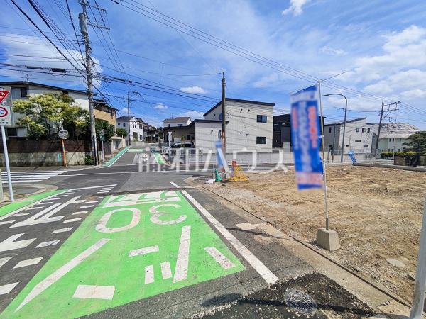 接道状況および現場風景 【福岡市東区舞松原2丁目】 接道状況および現場風景 【福岡市東区舞松原2丁目】