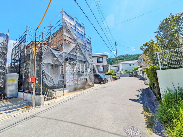 接道状況および現場風景 【福岡市南区柏原6丁目】 接道状況および現場風景 【福岡市南区柏原6丁目】