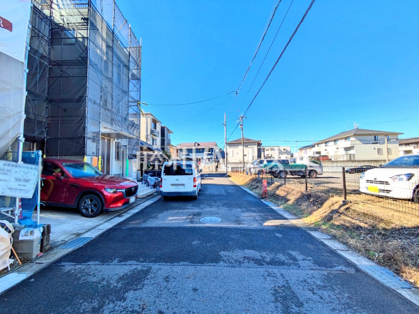 接道状況および現場風景 【春日井市柏井町6丁目】 接道状況および現場風景 【春日井市柏井町6丁目】