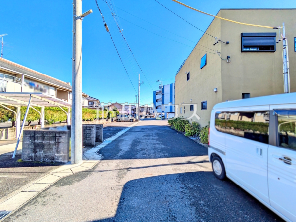 接道状況および現場風景 【春日井市柏井町6丁目】 接道状況および現場風景 【春日井市柏井町6丁目】