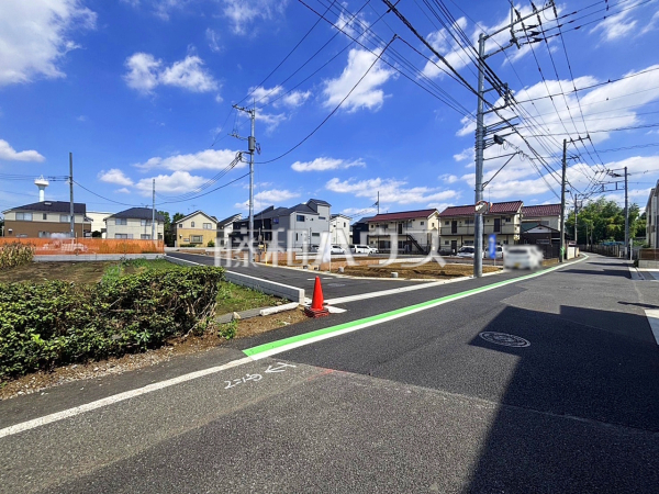 接道状況および現場風景 【西東京市芝久保町3丁目】 接道状況および現場風景 【西東京市芝久保町3丁目】