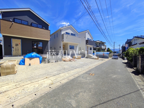 接道状況および現場風景 【福岡市南区屋形原3丁目】 接道状況および現場風景 【福岡市南区屋形原3丁目】