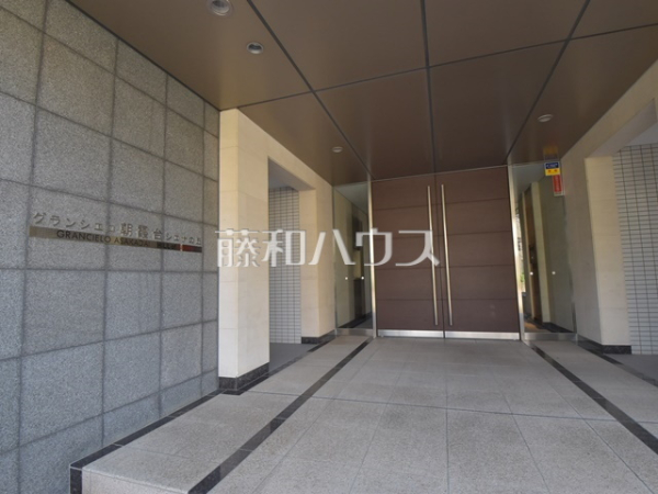 エントランス 【グランシエロ朝霞台シエナの丘】 エントランス 【グランシエロ朝霞台シエナの丘】