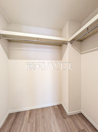 ウォークインクローゼット 【グランシエロ朝霞台シエナの丘】 ウォークインクローゼット 【グランシエロ朝霞台シエナの丘】