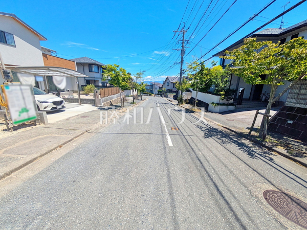 接道状況および現場風景 【福岡市西区野方5丁目】 接道状況および現場風景 【福岡市西区野方5丁目】