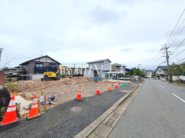 接道状況および現場風景 【福岡市西区野方5丁目】 接道状況および現場風景 【福岡市西区野方5丁目】