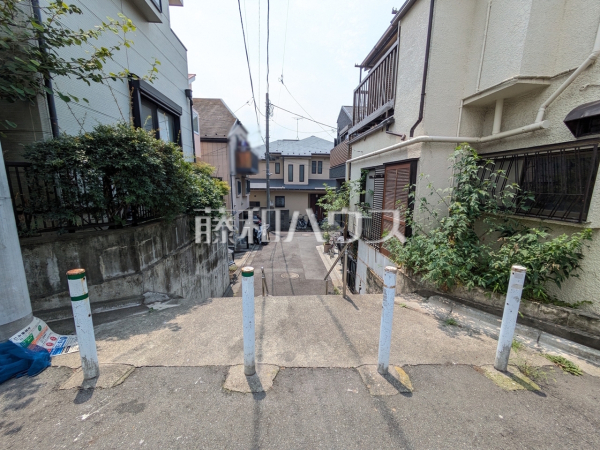 接道状況および現場風景 【中野区沼袋1丁目】 接道状況および現場風景 【中野区沼袋1丁目】