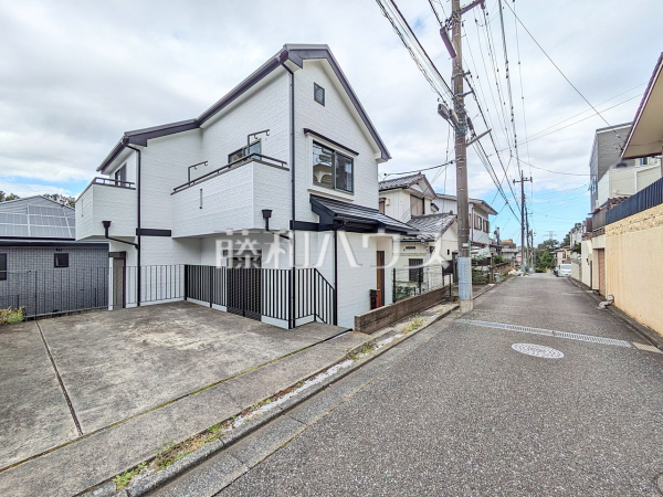 接道状況および現場風景 【多摩市聖ヶ丘3丁目】 接道状況および現場風景 【多摩市聖ヶ丘3丁目】