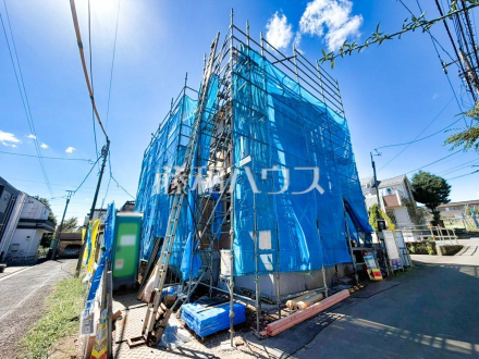 外観 【東久留米市小山2丁目】 見学はしたいけど、なかなか時間が取れない・・・そんな方に出勤前や仕事終わりにマイホームを見学できるサポートをいたします。 /撮影日2026/08/07