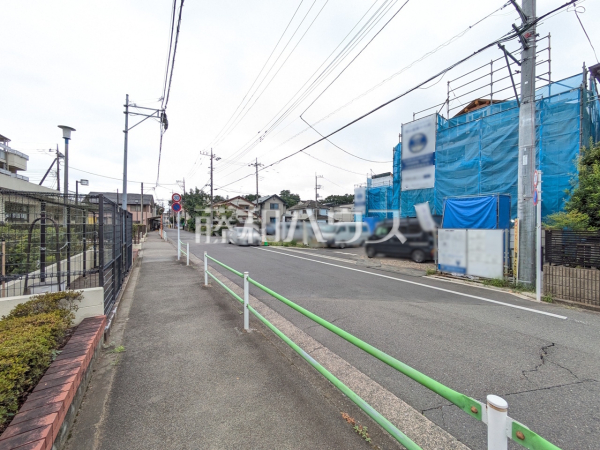接道状況および現場風景 【小平市小川東町】 接道状況および現場風景 【小平市小川東町】