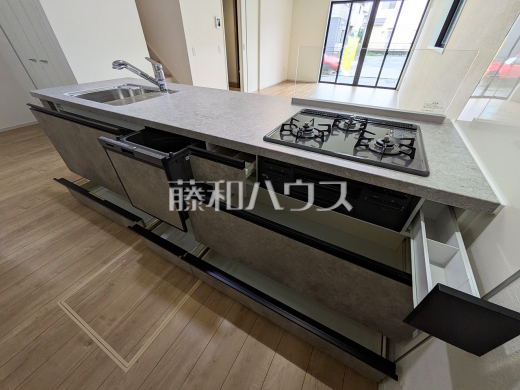 2号棟 リビング 【新座市池田5丁目】
