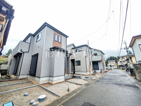 接道状況および現場風景 【富士見市水谷東1丁目】 接道状況および現場風景 【富士見市水谷東1丁目】