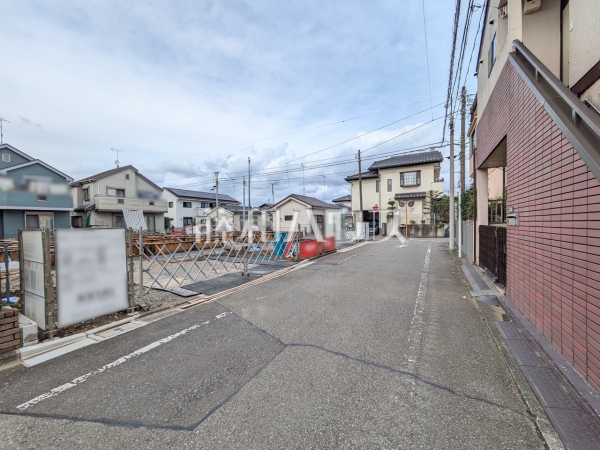 接道状況および現場風景 【小平市学園東町3丁目】 接道状況および現場風景 【小平市学園東町3丁目】