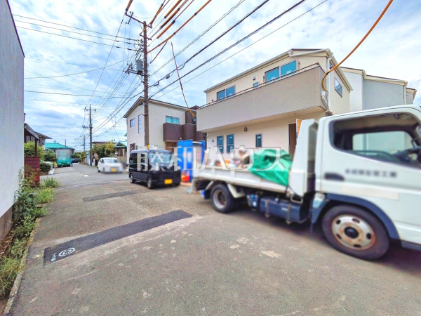 接道状況および現場風景 【東久留米市前沢4丁目】 接道状況および現場風景 【東久留米市前沢4丁目】