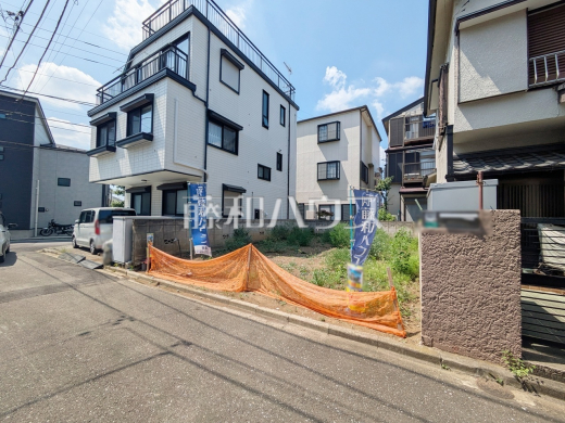 きれいに整備された敷地。これから夢の新邸がここに建ちます。 【新座市栄5丁目】