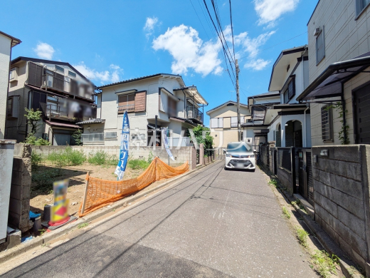 接道状況および現場風景 【新座市栄5丁目】