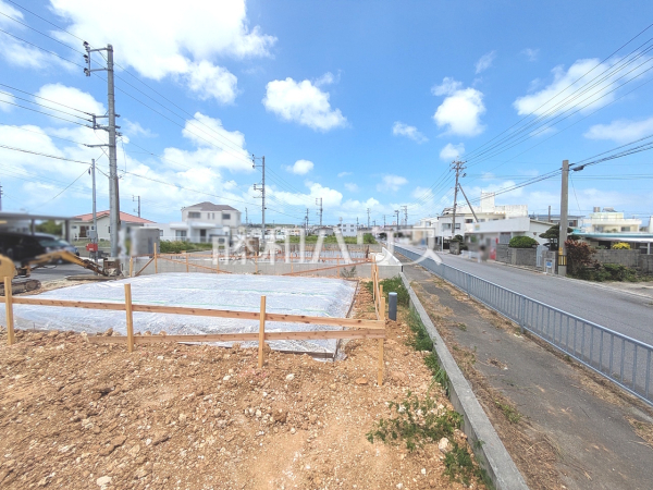 接道状況および現場風景 【読谷村字大湾】 接道状況および現場風景 【読谷村字大湾】