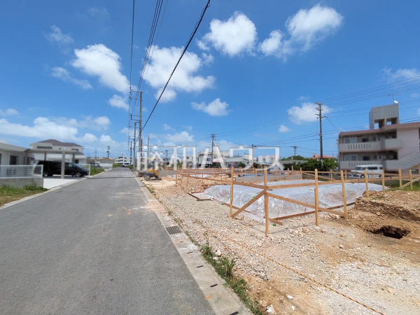 接道状況および現場風景 【読谷村字大湾】 接道状況および現場風景 【読谷村字大湾】