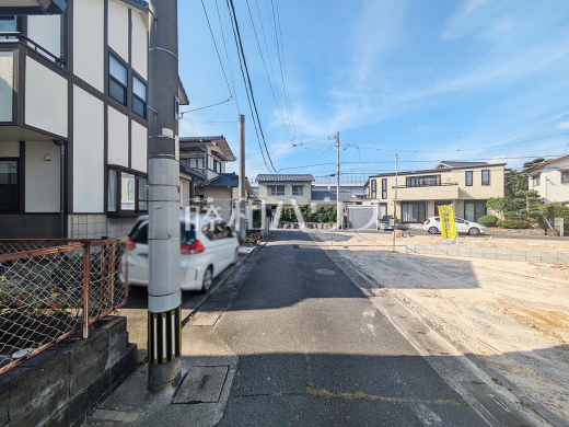 接道状況および現場風景 【福岡市早良区次郎丸3丁目】