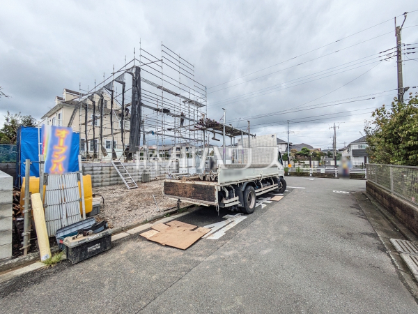 接道状況および現場風景 【八王子市めじろ台3丁目】 接道状況および現場風景 【八王子市めじろ台3丁目】
