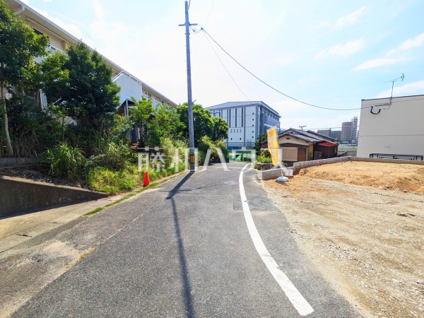 接道状況および現場風景 【福岡市東区和白東5丁目】 接道状況および現場風景 【福岡市東区和白東5丁目】
